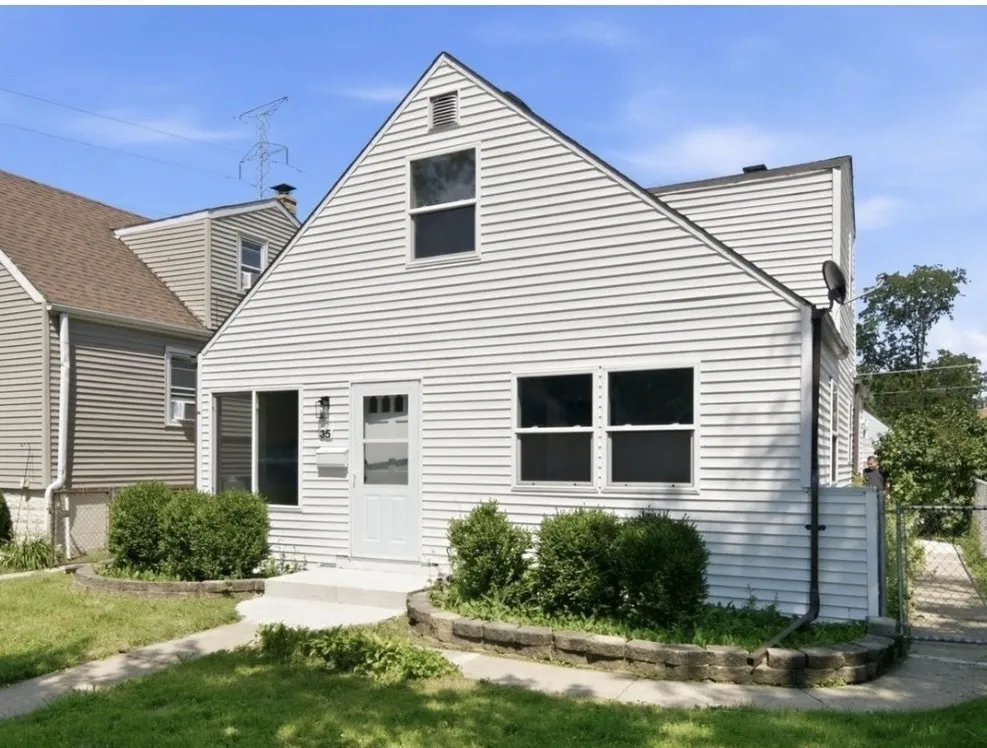 35 46th Ave, , 60104, USA 60104-Bellwood-IL
