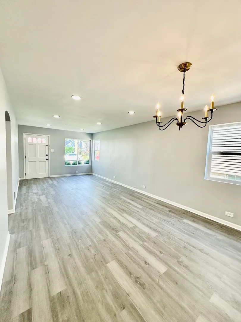 35 46th Ave, ,  60104, USA 60104-Bellwood-IL