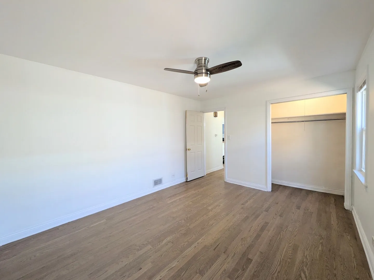 6328 N Troy St, , 60659, USA 60659-Chicago-IL