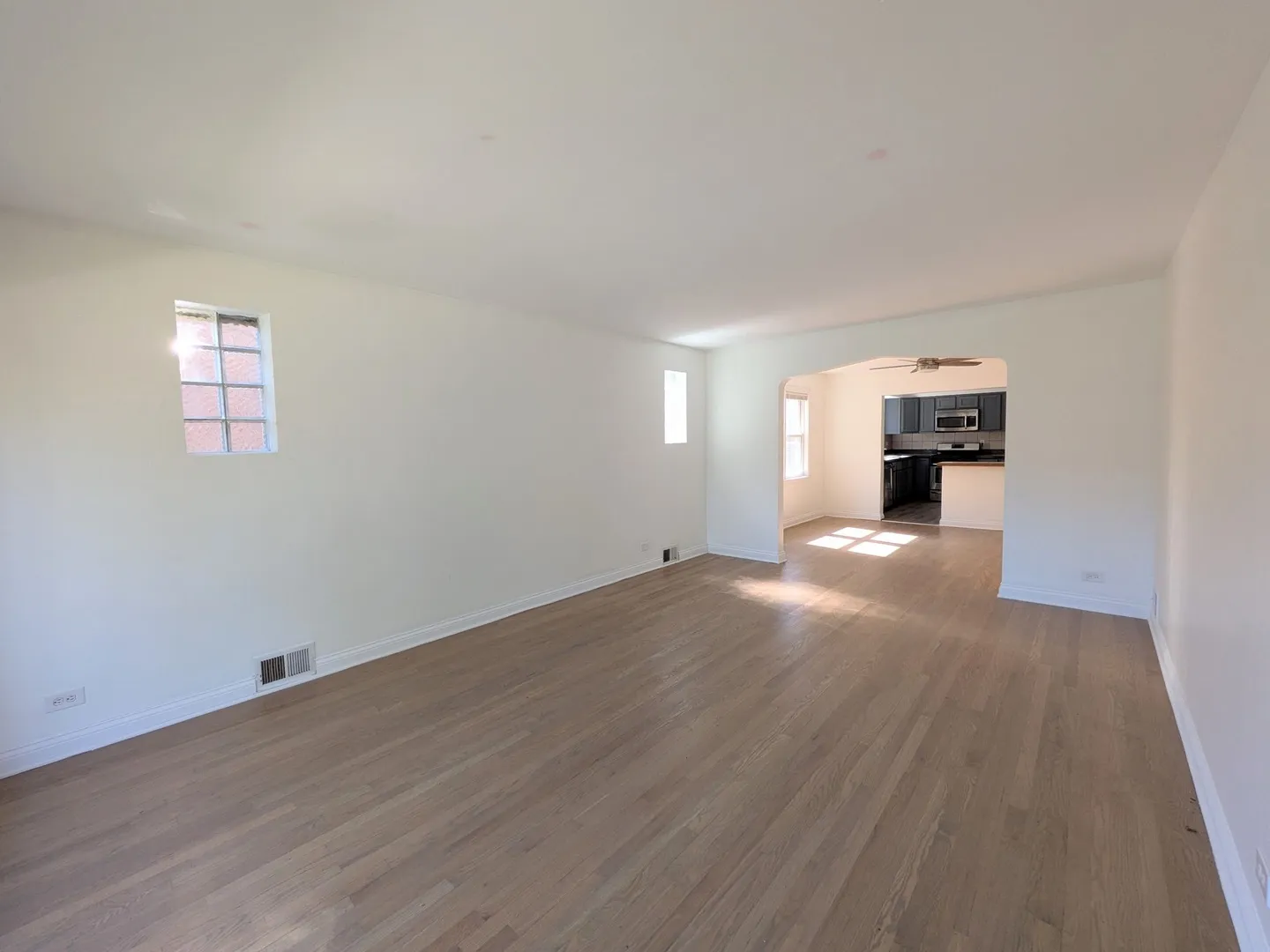 6328 N Troy St, , 60659, USA 60659-Chicago-IL