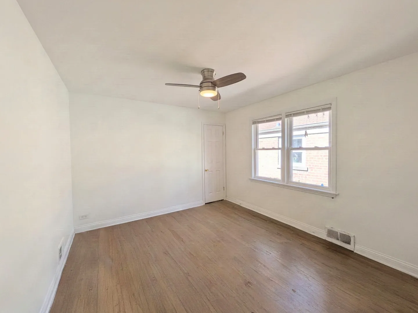 6328 N Troy St, , 60659, USA 60659-Chicago-IL