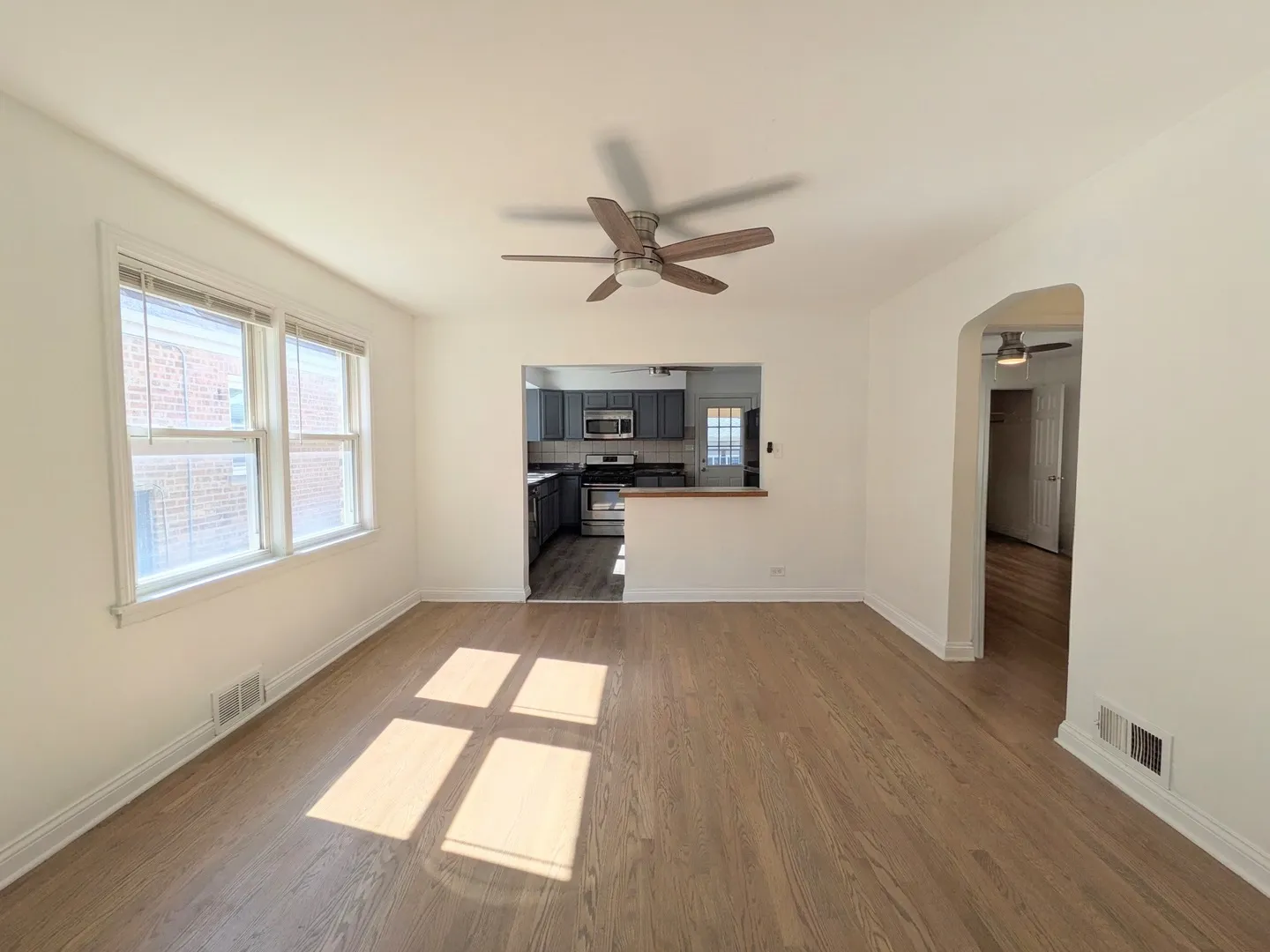 6328 N Troy St, , 60659, USA 60659-Chicago-IL
