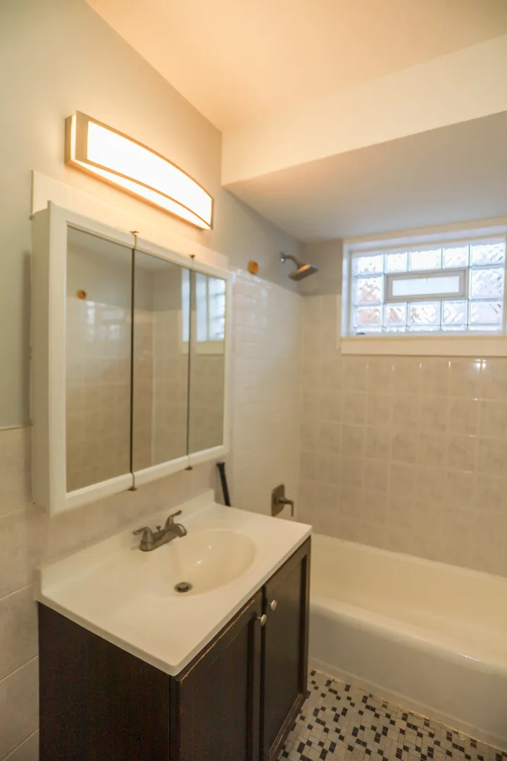 9016 Lamon Ave, ,  60077, USA 60077-Skokie-IL