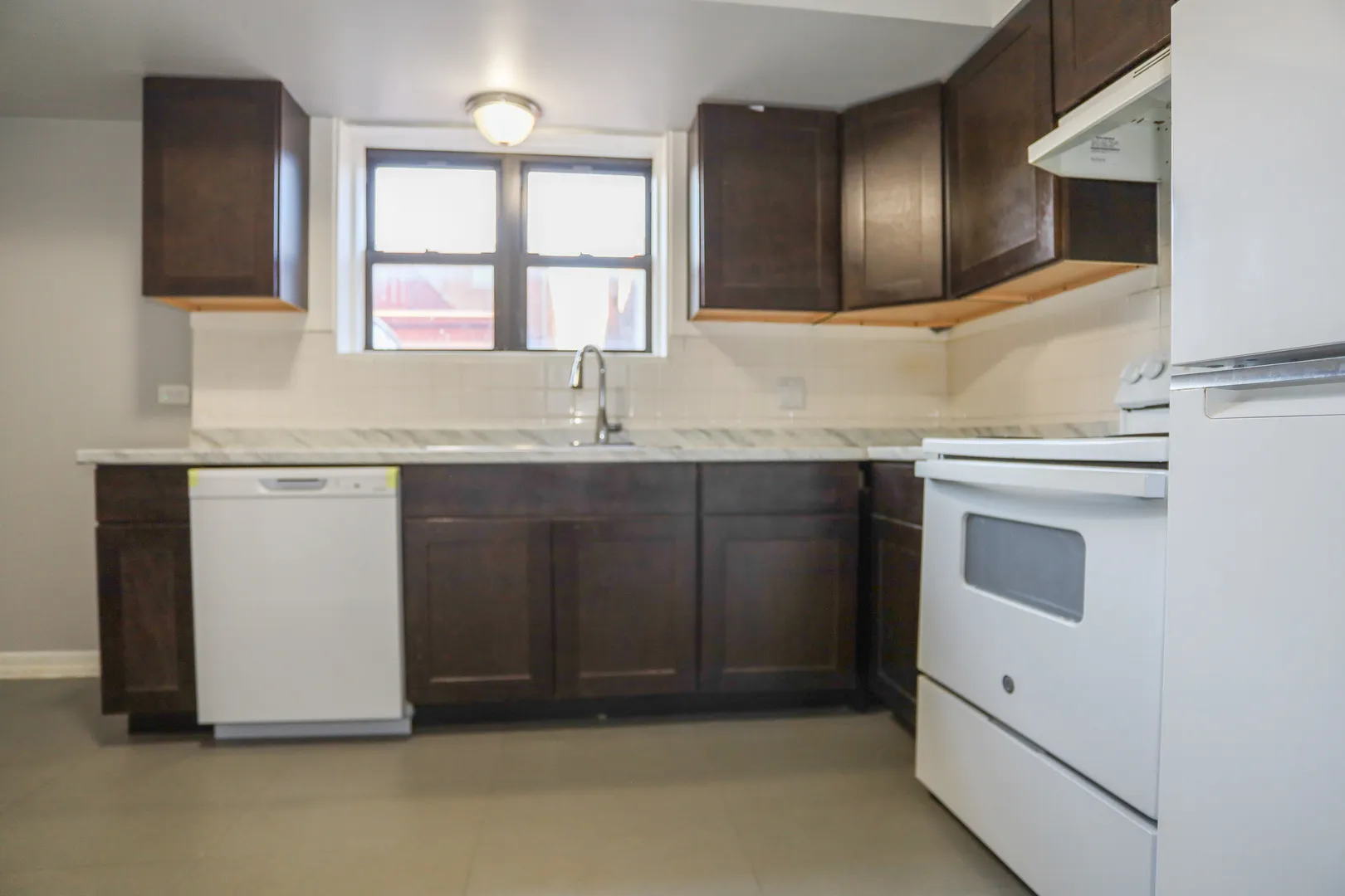 9016 Lamon Ave, ,  60077, USA 60077-Skokie-IL