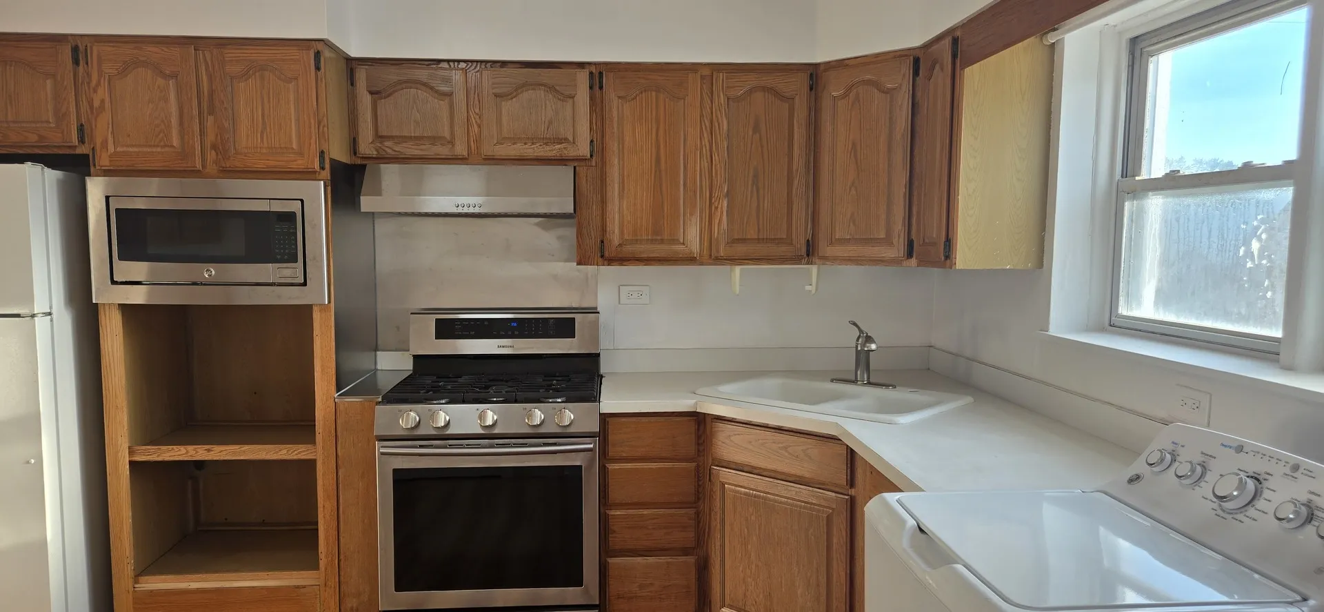 3923 W Howard St, , 60076, USA 60076-Skokie-IL