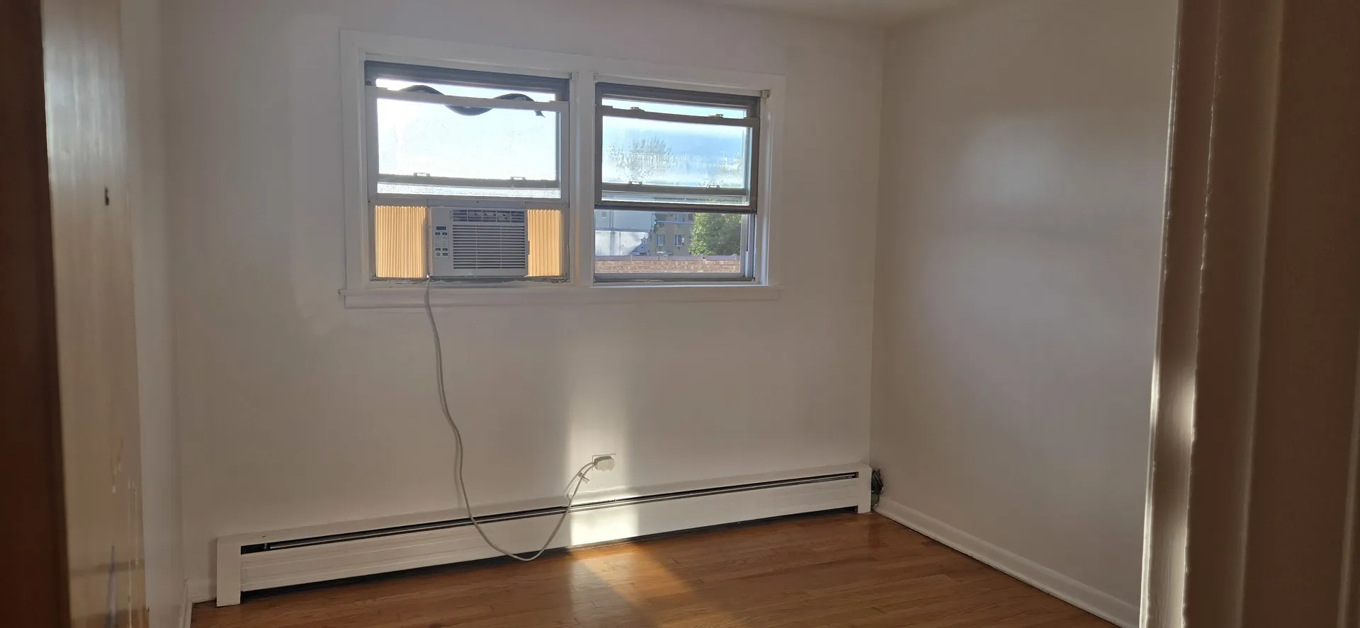 3923 W Howard St, , 60076, USA 60076-Skokie-IL