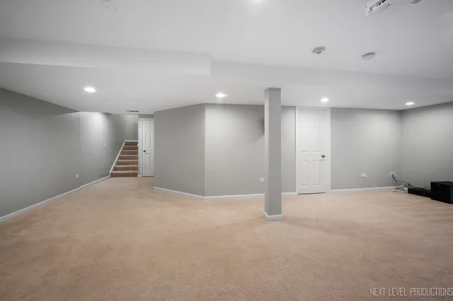 3023 Saganashkee Ln, , 60564, USA 60564-Naperville-IL