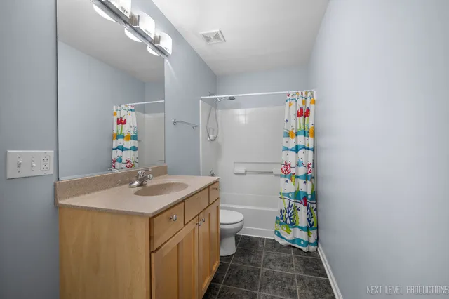 3023 Saganashkee Ln, , 60564, USA 60564-Naperville-IL