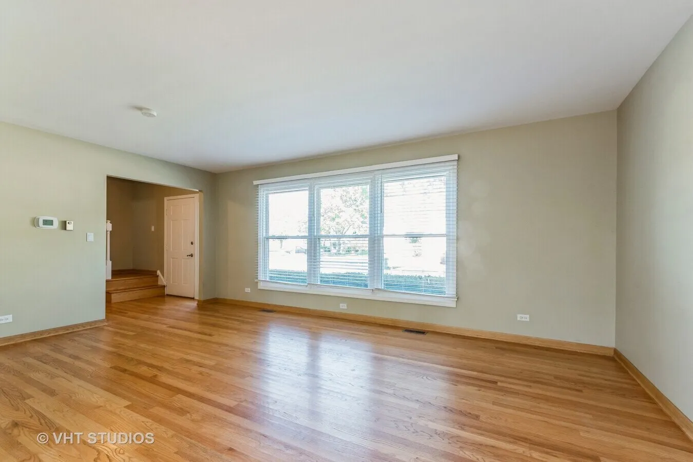 920 Chaucer Way, ,  60089, USA 60089-Buffalo Grove-IL