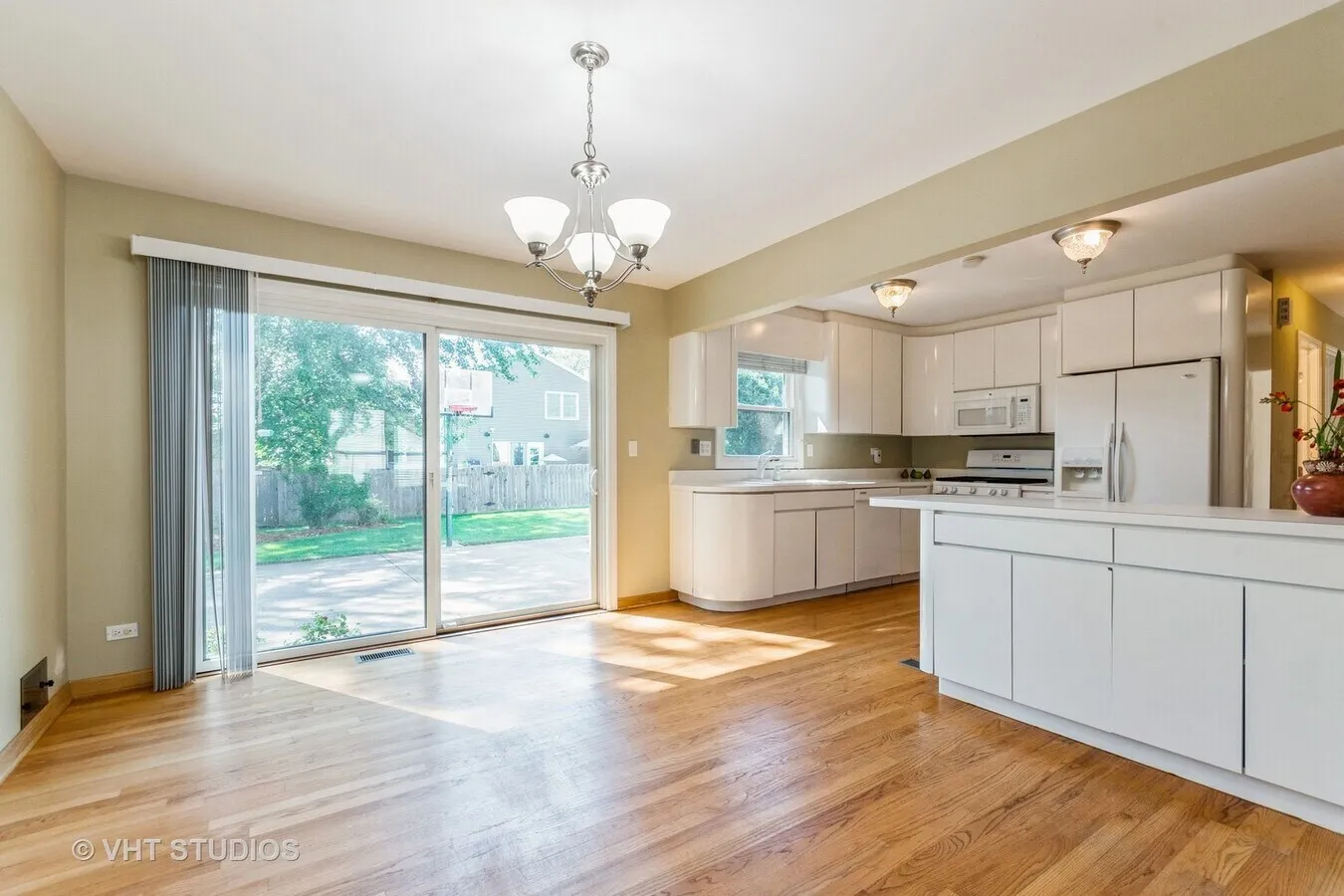 920 Chaucer Way, ,  60089, USA 60089-Buffalo Grove-IL
