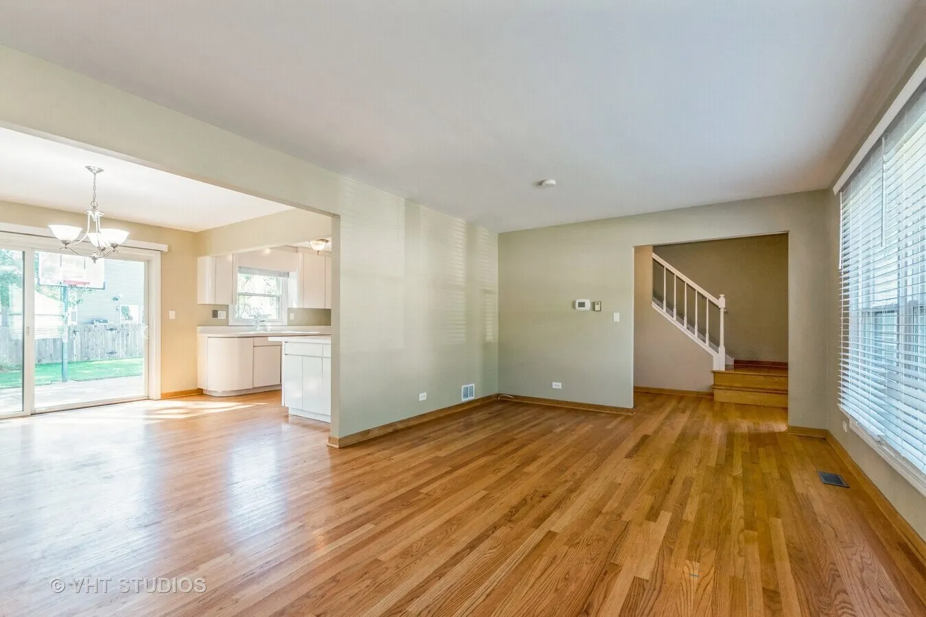 920 Chaucer Way, ,  60089, USA 60089-Buffalo Grove-IL