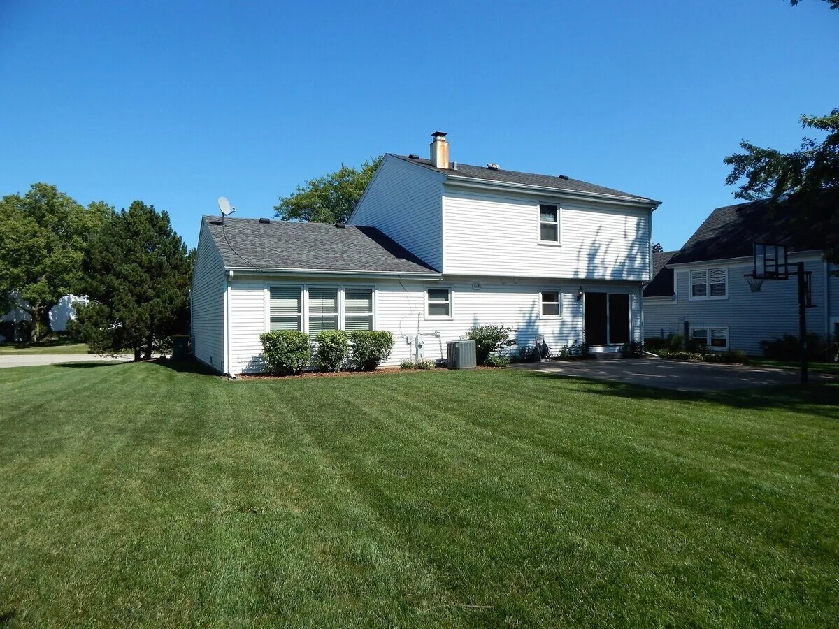 920 Chaucer Way, ,  60089, USA 60089-Buffalo Grove-IL