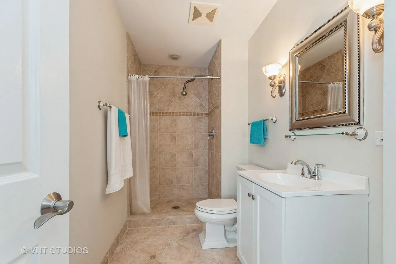 920 Chaucer Way, ,  60089, USA 60089-Buffalo Grove-IL