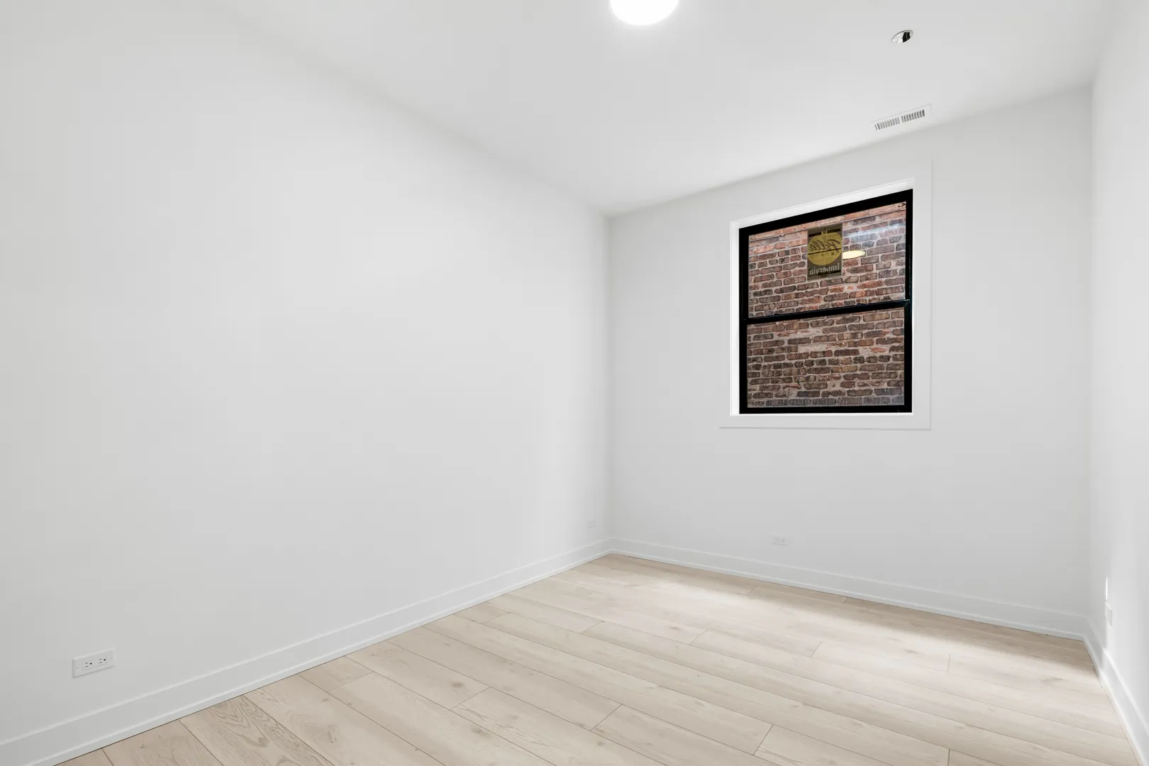 1331 W Taylor St, , 60607, USA 60607-Chicago-IL