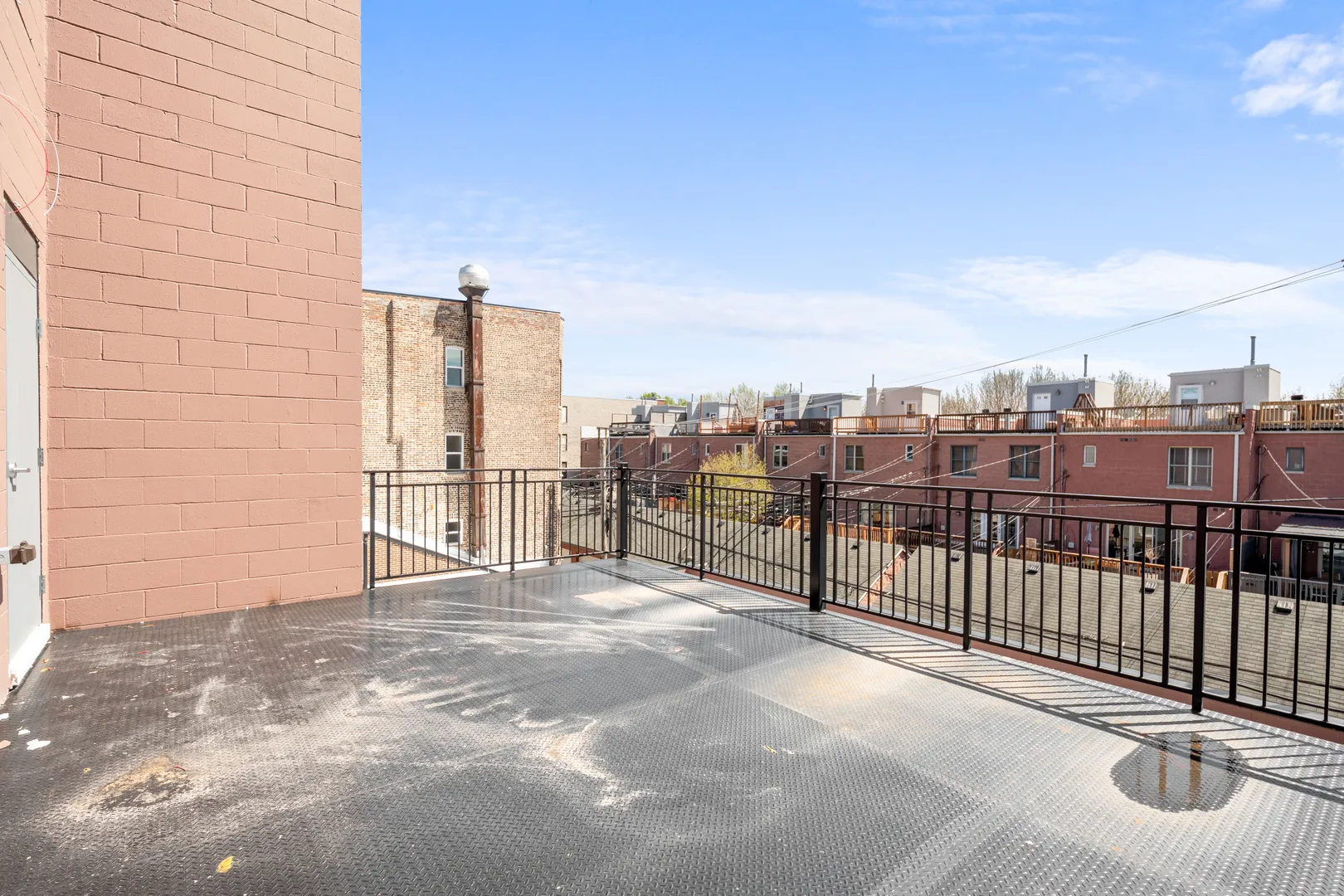 1331 W Taylor St, , 60607, USA 60607-Chicago-IL