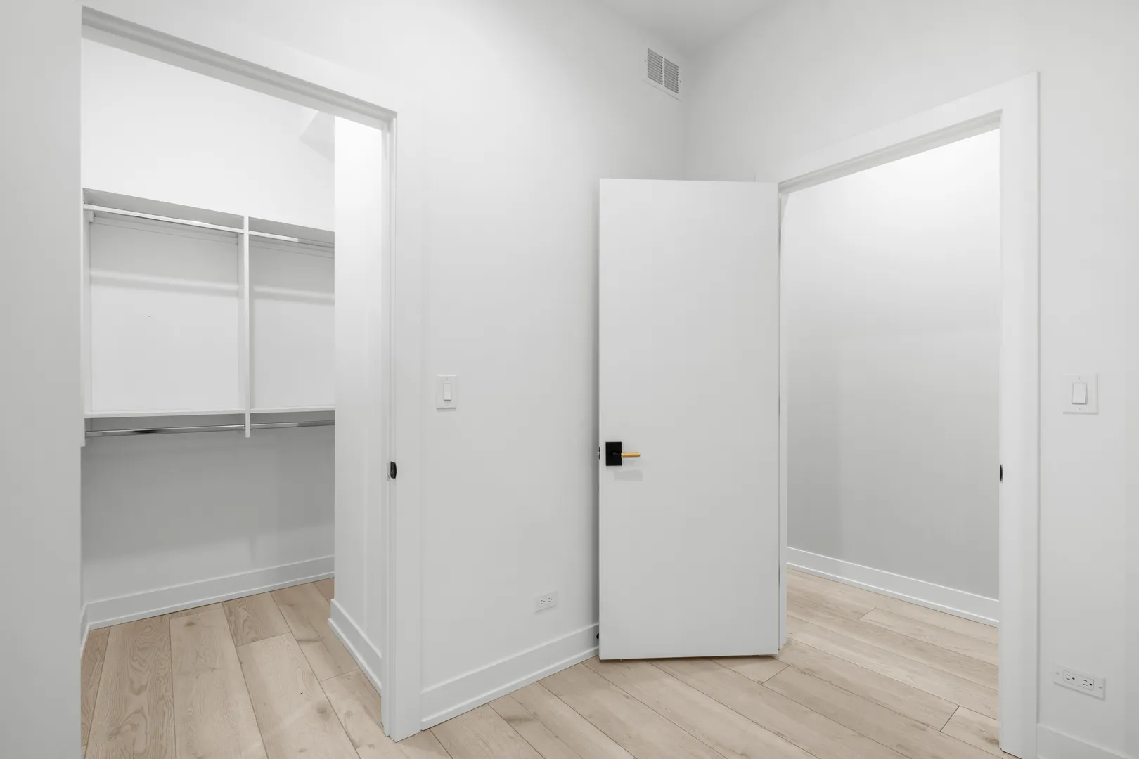 1331 W Taylor St, , 60607, USA 60607-Chicago-IL