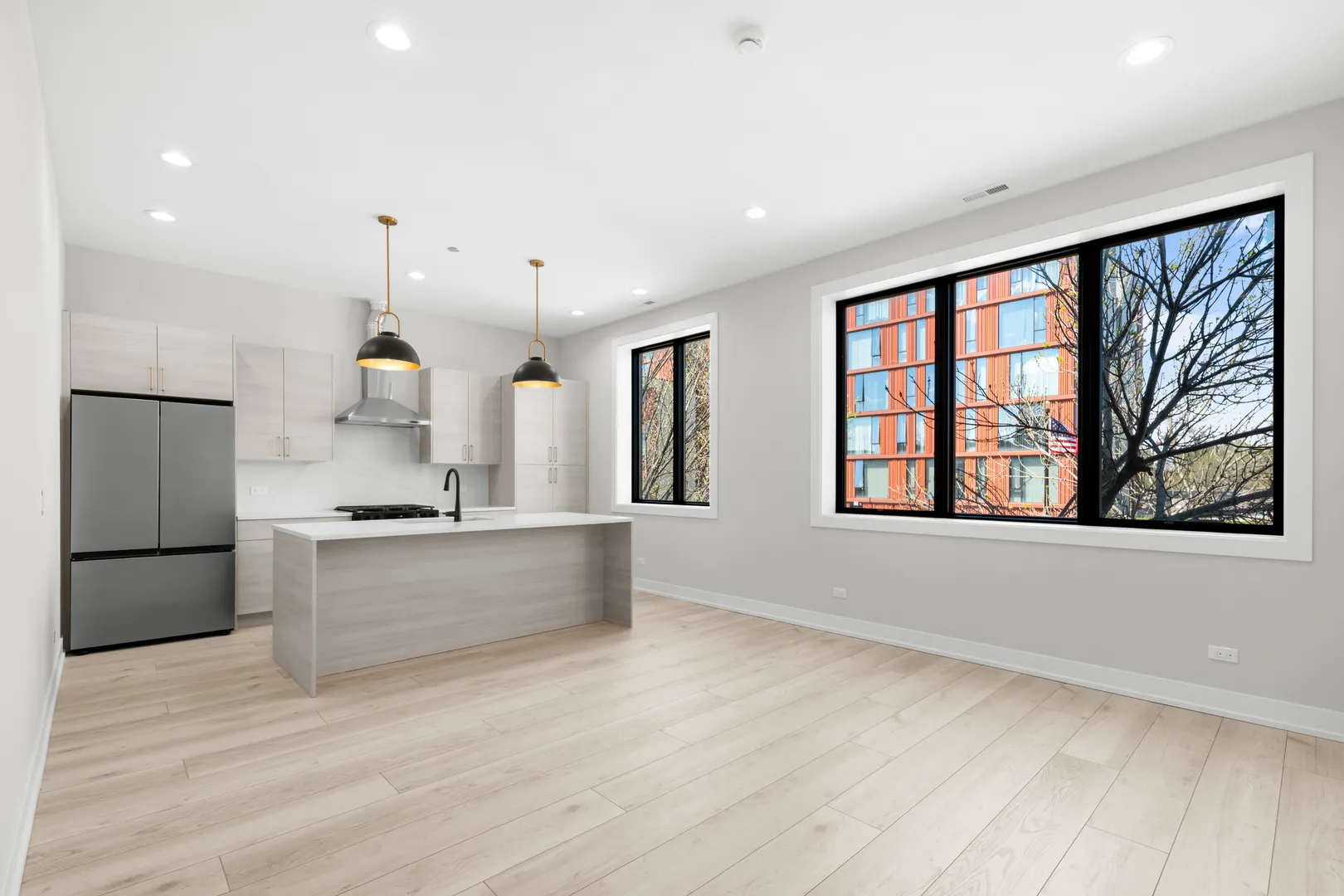 1331 W Taylor St, , 60607, USA 60607-Chicago-IL