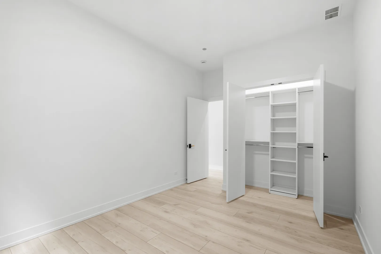 1331 W Taylor St, , 60607, USA 60607-Chicago-IL