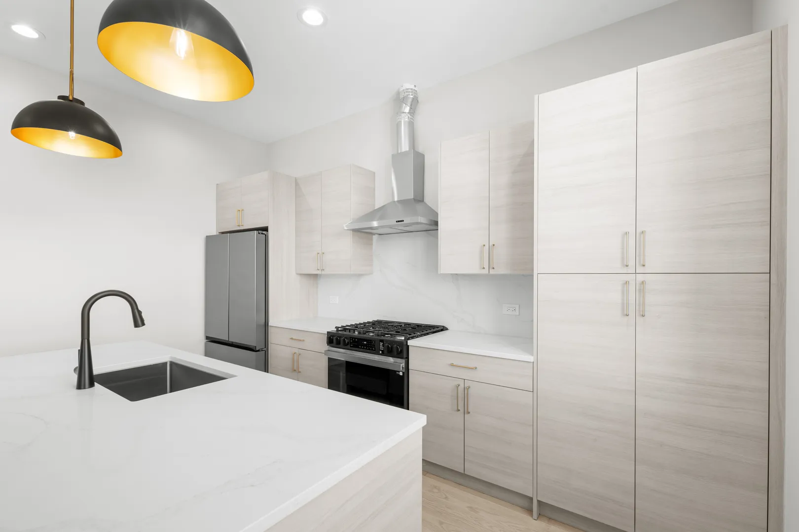 1331 W Taylor St, , 60607, USA 60607-Chicago-IL