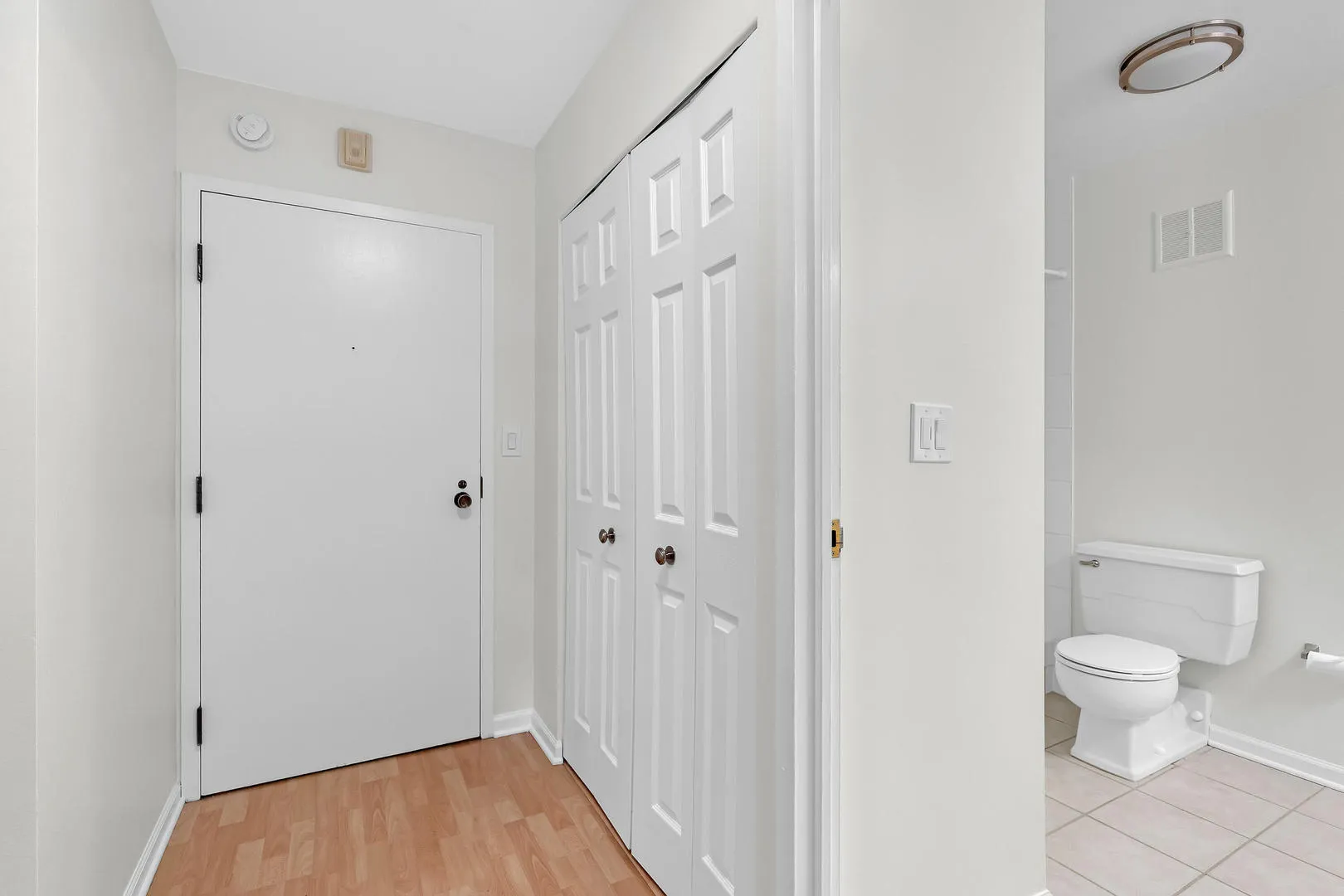 1415 E Central Rd, ,  60005, USA 60005-Arlington Heights-IL