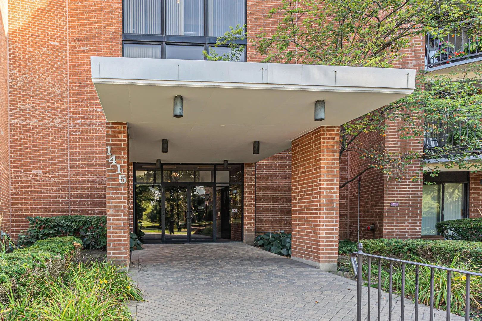 1415 E Central Rd, ,  60005, USA 60005-Arlington Heights-IL