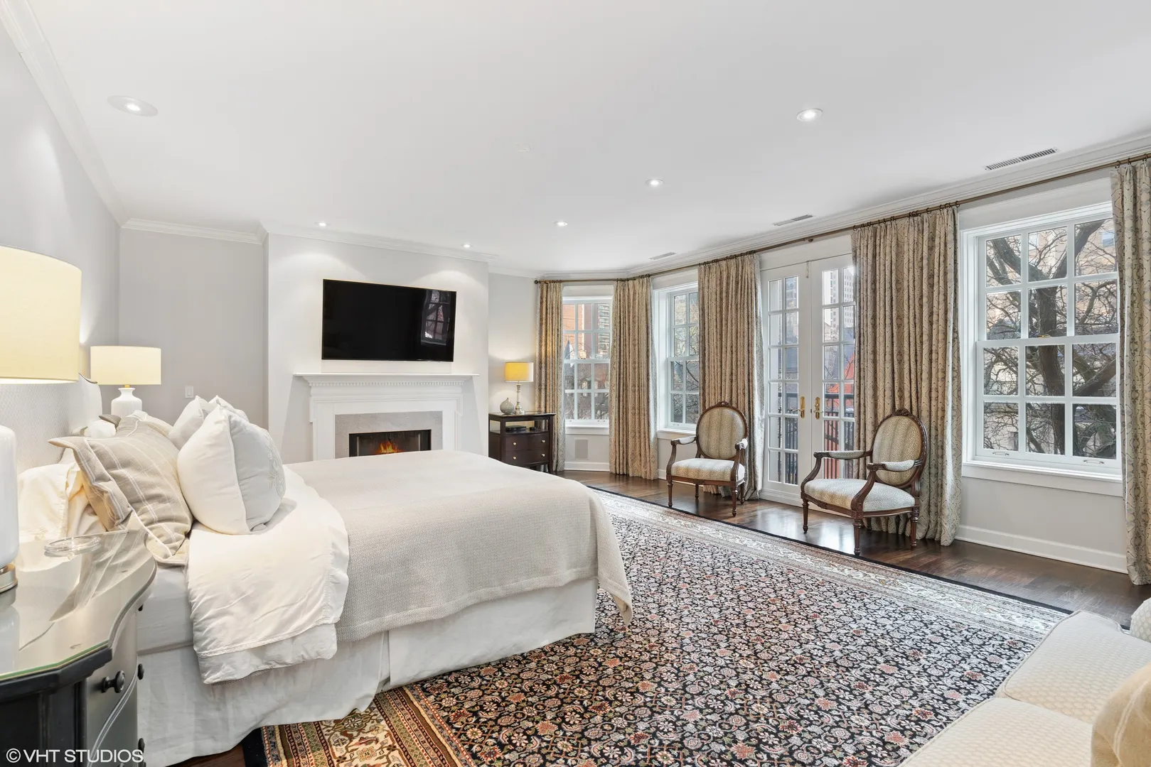 38 E Elm St, , 60611, USA 60611-Chicago-IL