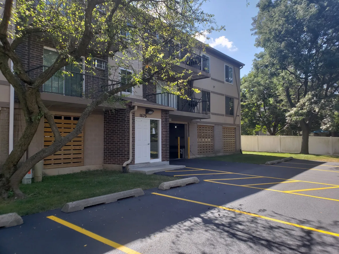 1675 Kiowa Cir, , 60565, USA 60565-Naperville-IL