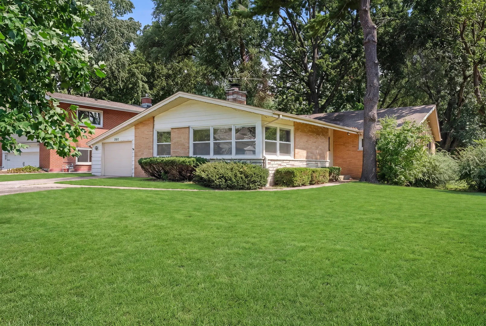 301 N Derbyshire Ave, ,  60004, USA 60004-Arlington Heights-IL