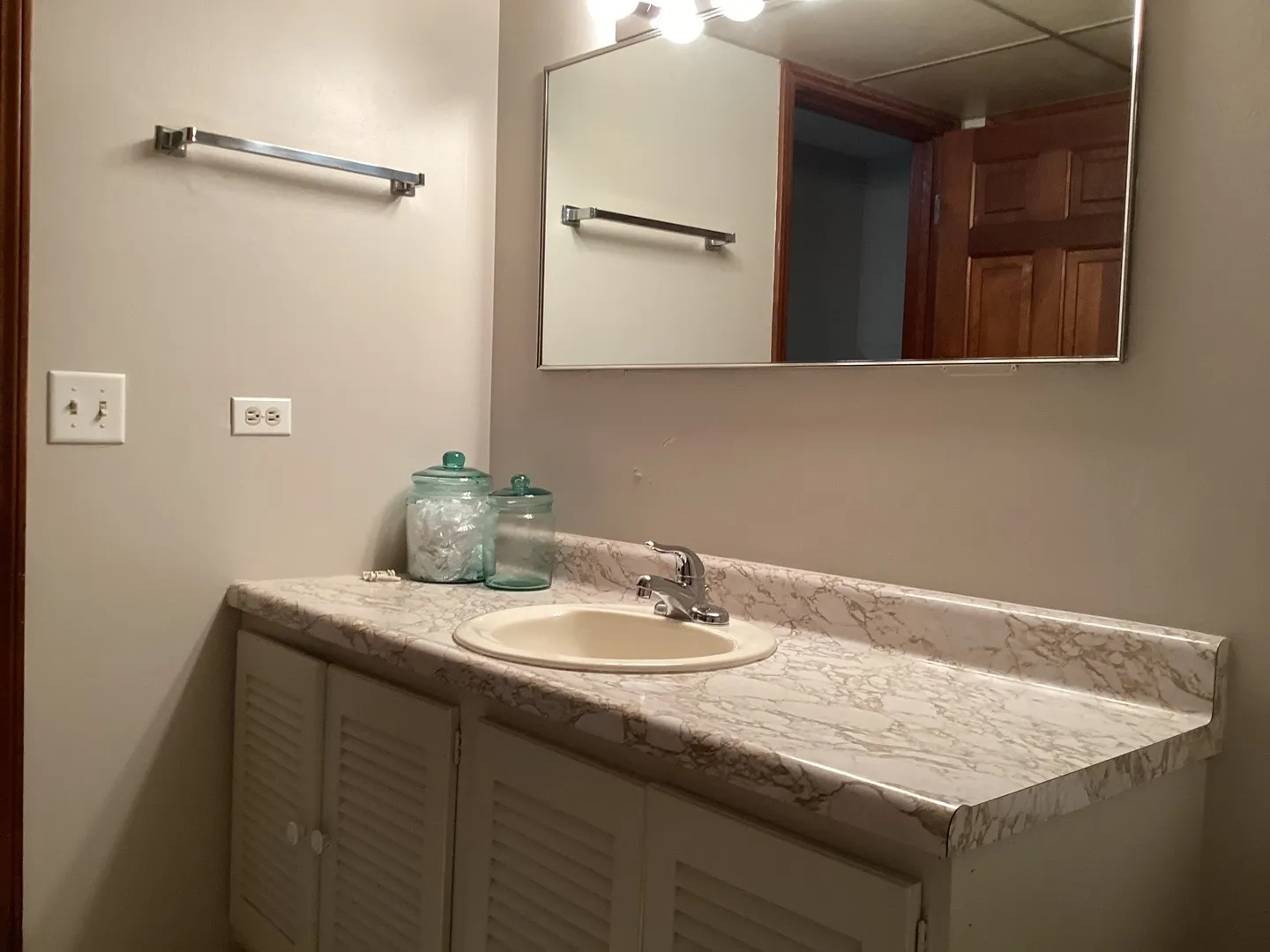 928 N Rohlwing Rd, , 60074, USA 60074-Palatine-IL
