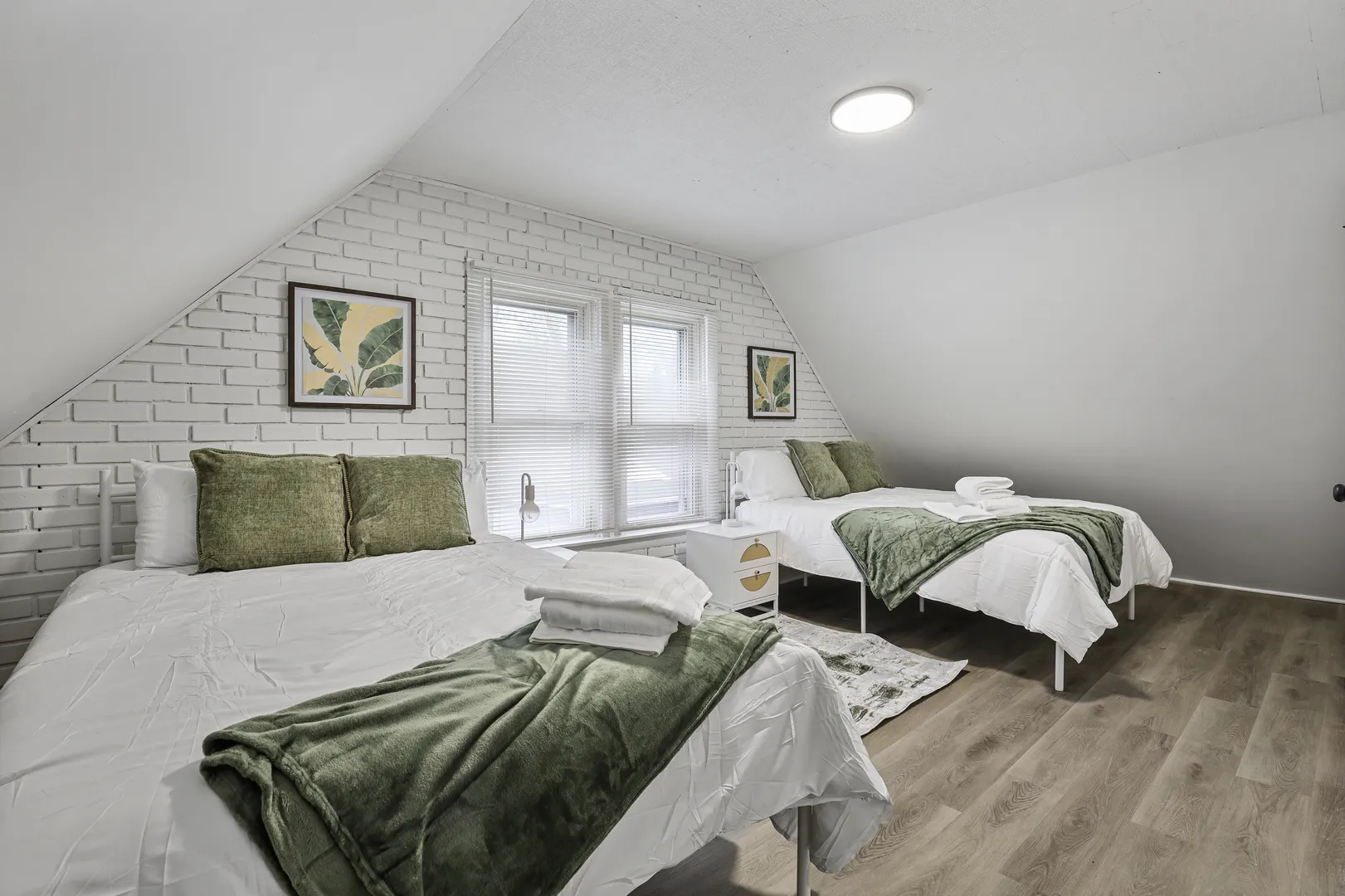 366 N Hemlock Ave, ,  60191, USA 60191-Wood Dale-IL