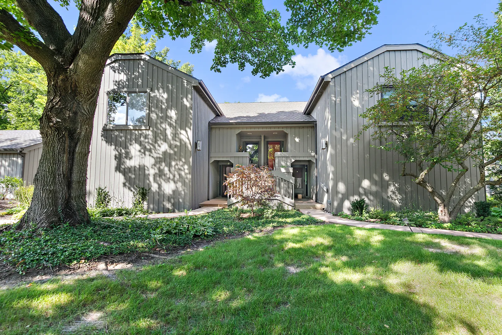25 N Shoreline Rd, , 60010, USA 60010-Lake Barrington-IL