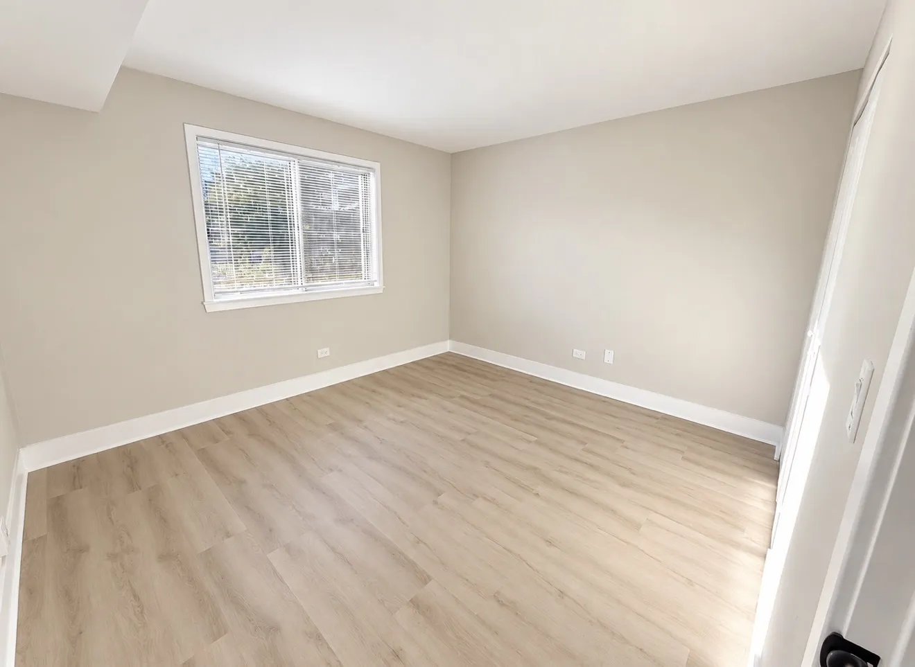 381 Oak Trails Rd, , 60016, USA 60016-Des Plaines-IL