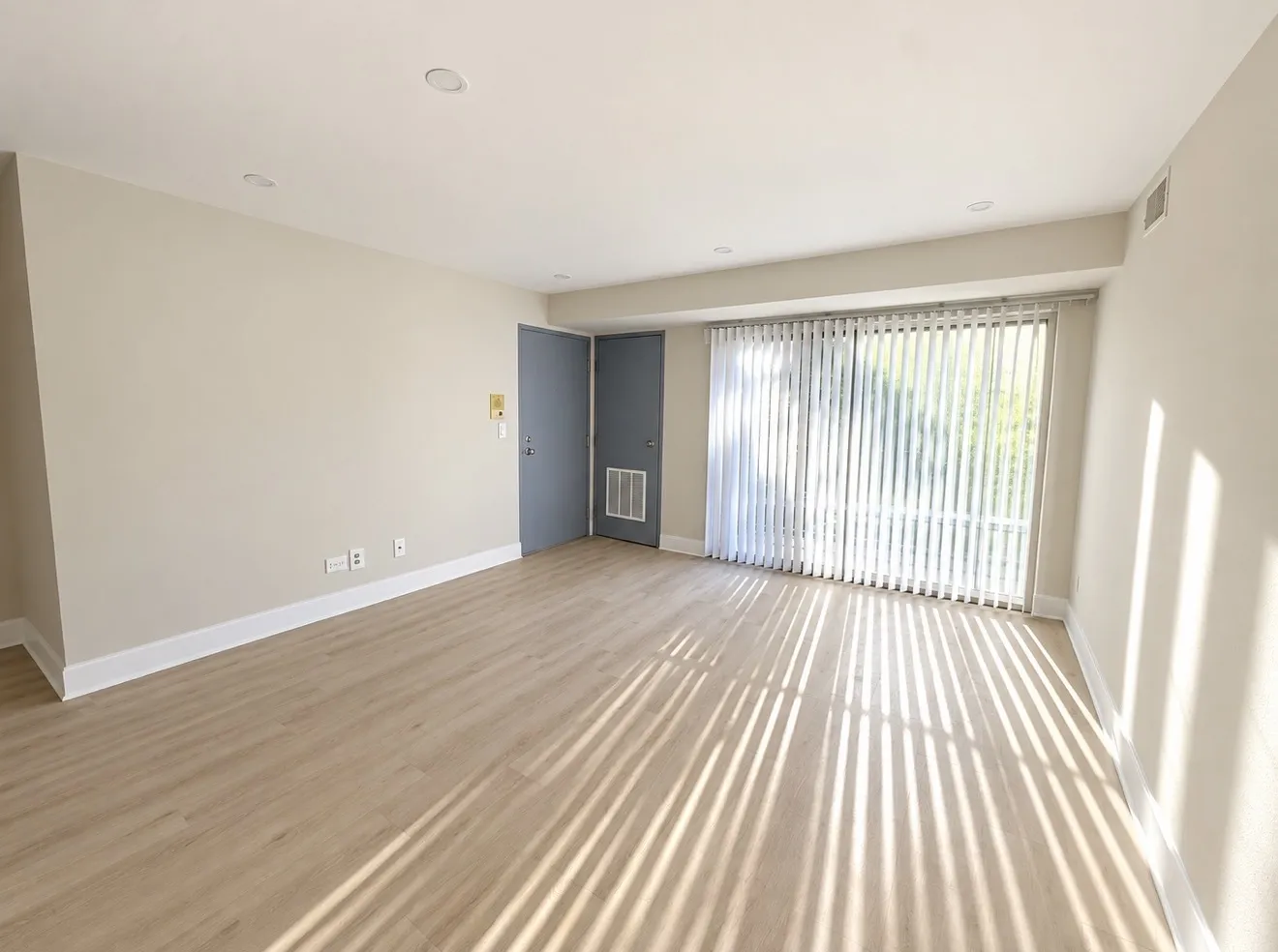 381 Oak Trails Rd, , 60016, USA 60016-Des Plaines-IL