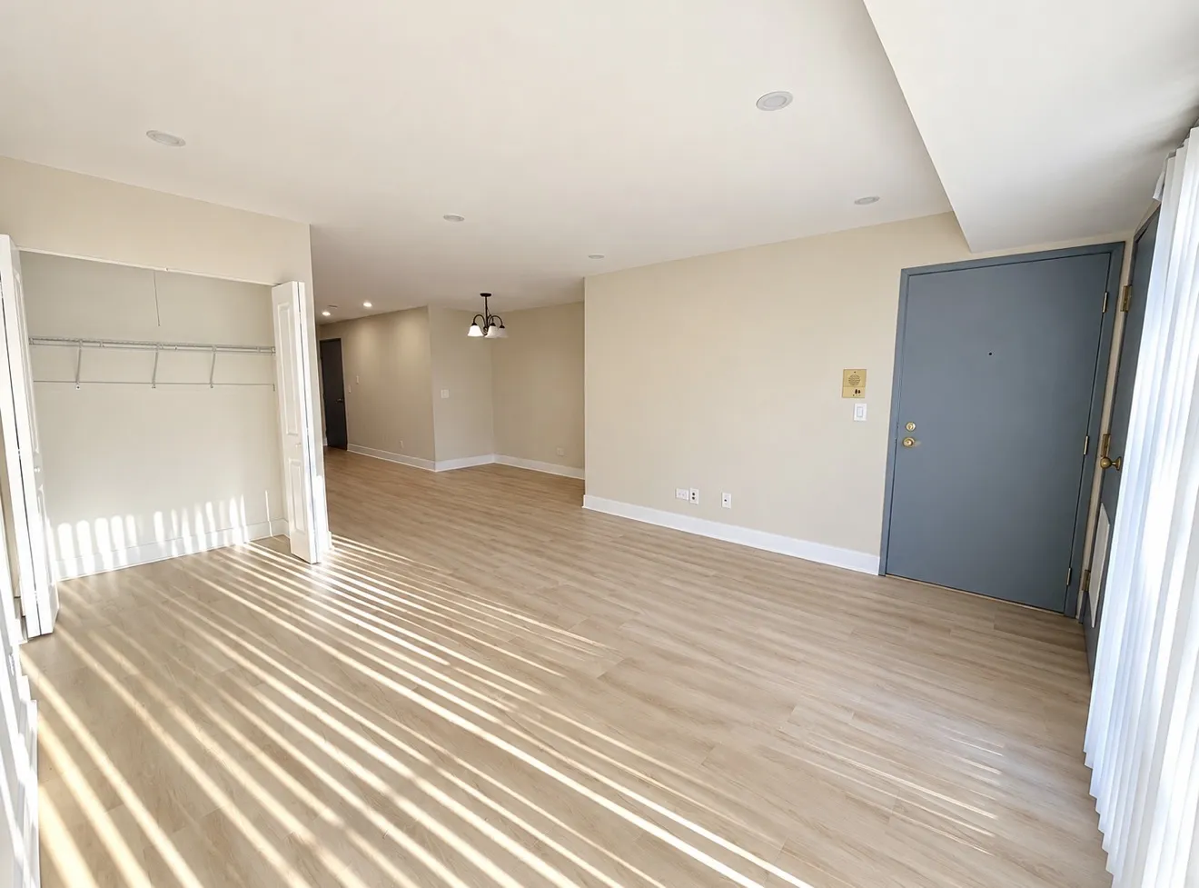 381 Oak Trails Rd, , 60016, USA 60016-Des Plaines-IL