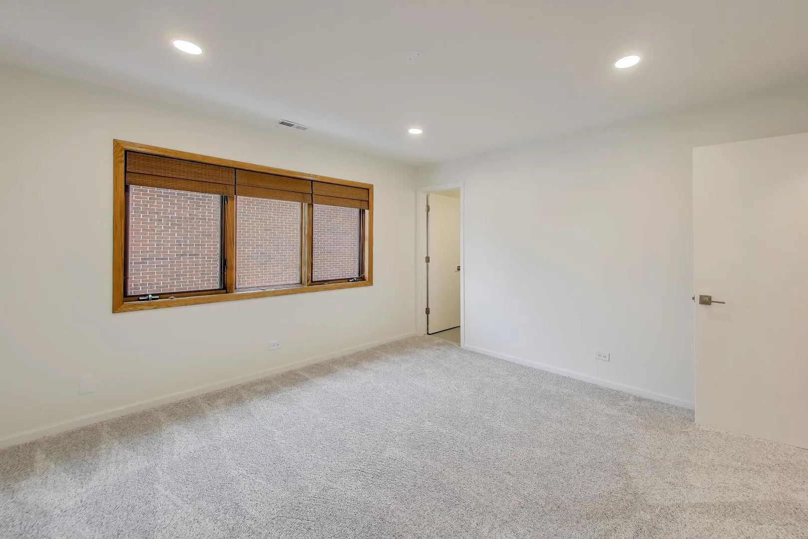 1209 E Davis St, , 60005, USA 60005-Arlington Heights-IL