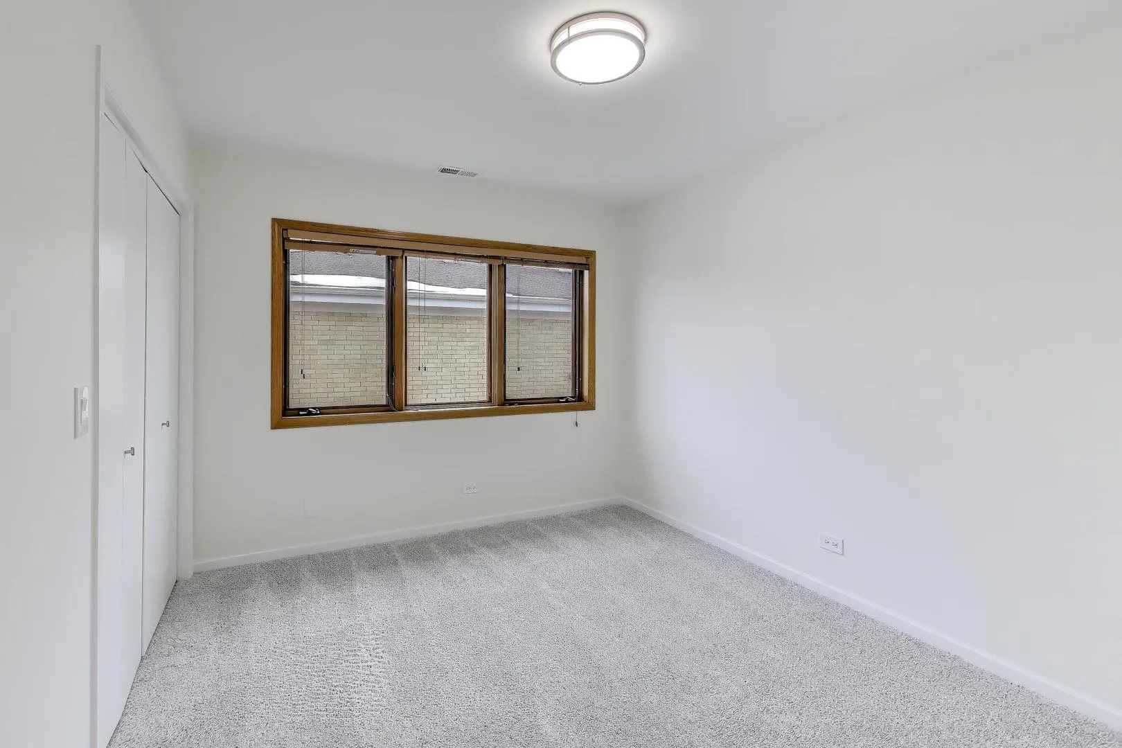 1209 E Davis St, , 60005, USA 60005-Arlington Heights-IL