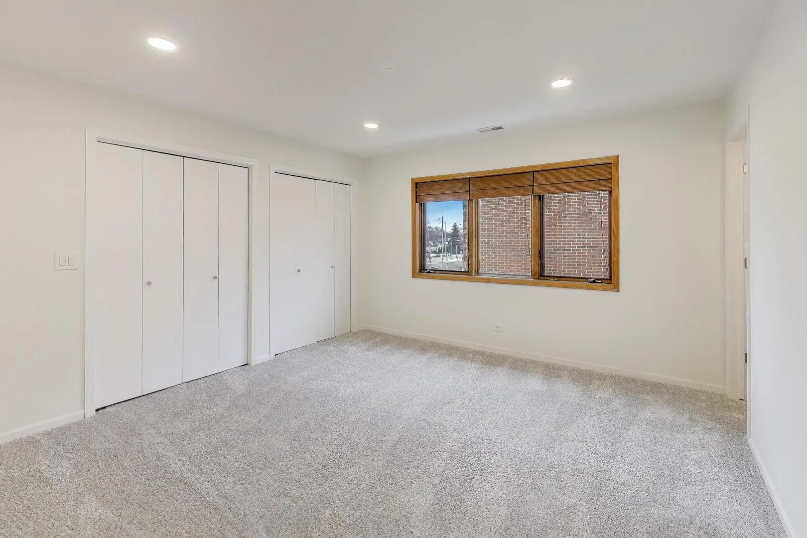 1209 E Davis St, , 60005, USA 60005-Arlington Heights-IL