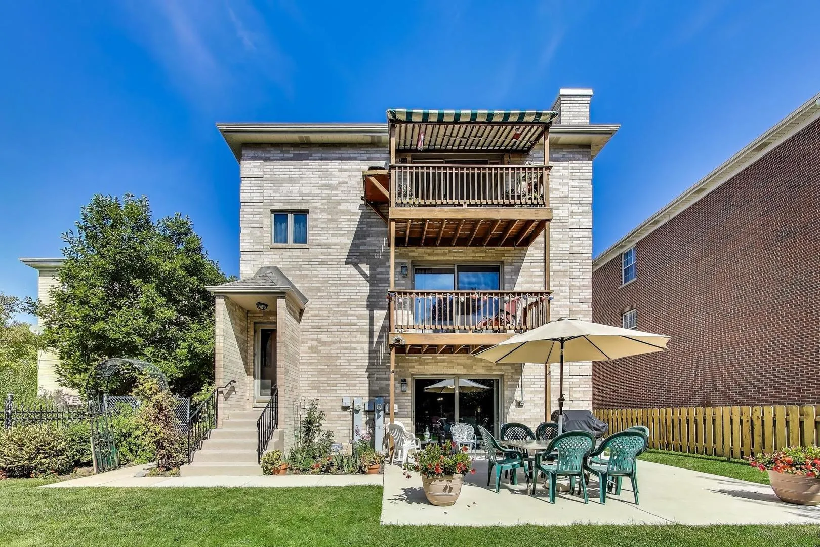 1209 E Davis St, , 60005, USA 60005-Arlington Heights-IL