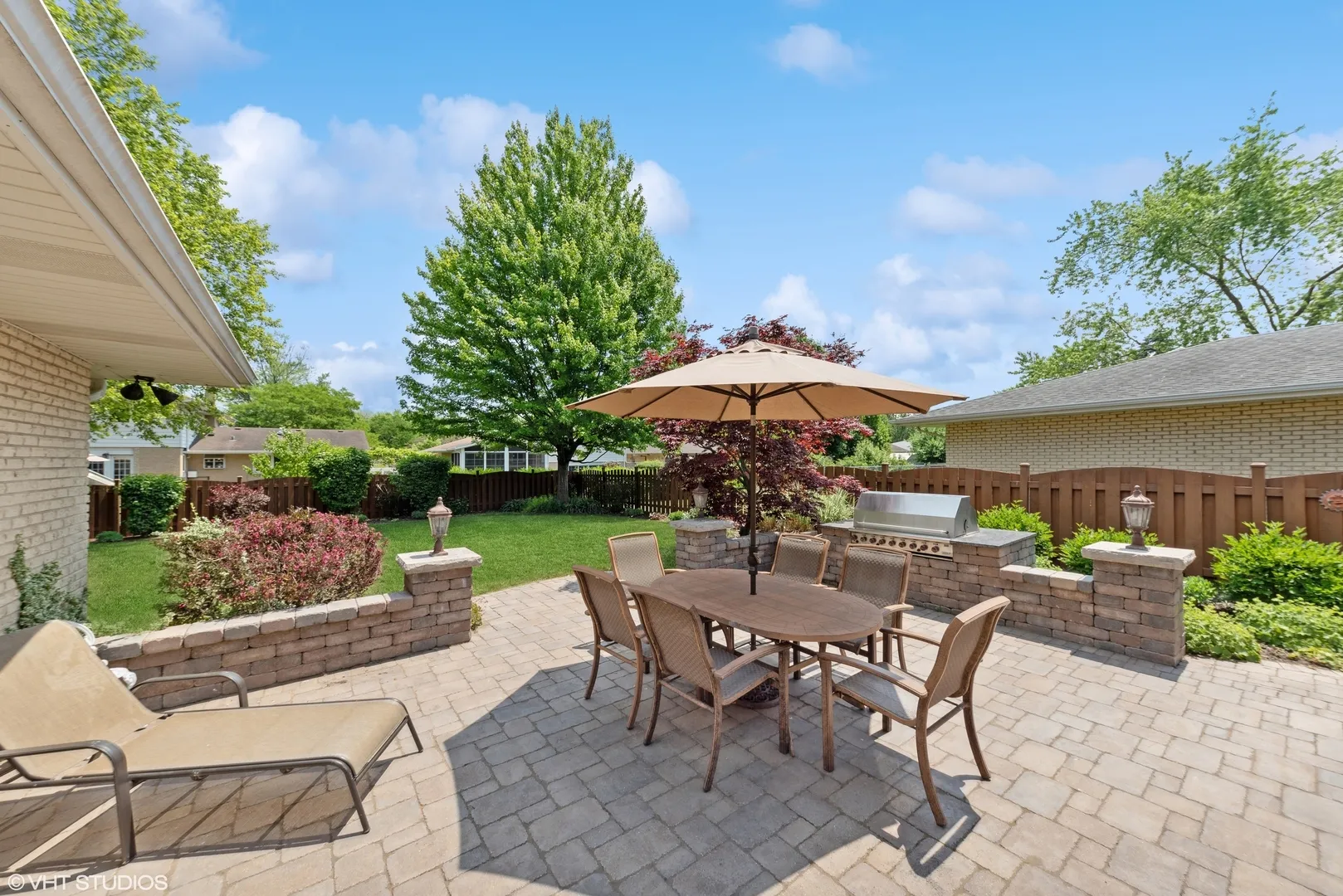 1807 N Larch Dr, Mt Prospect,  60056, USA 60056-Mount Prospect-IL