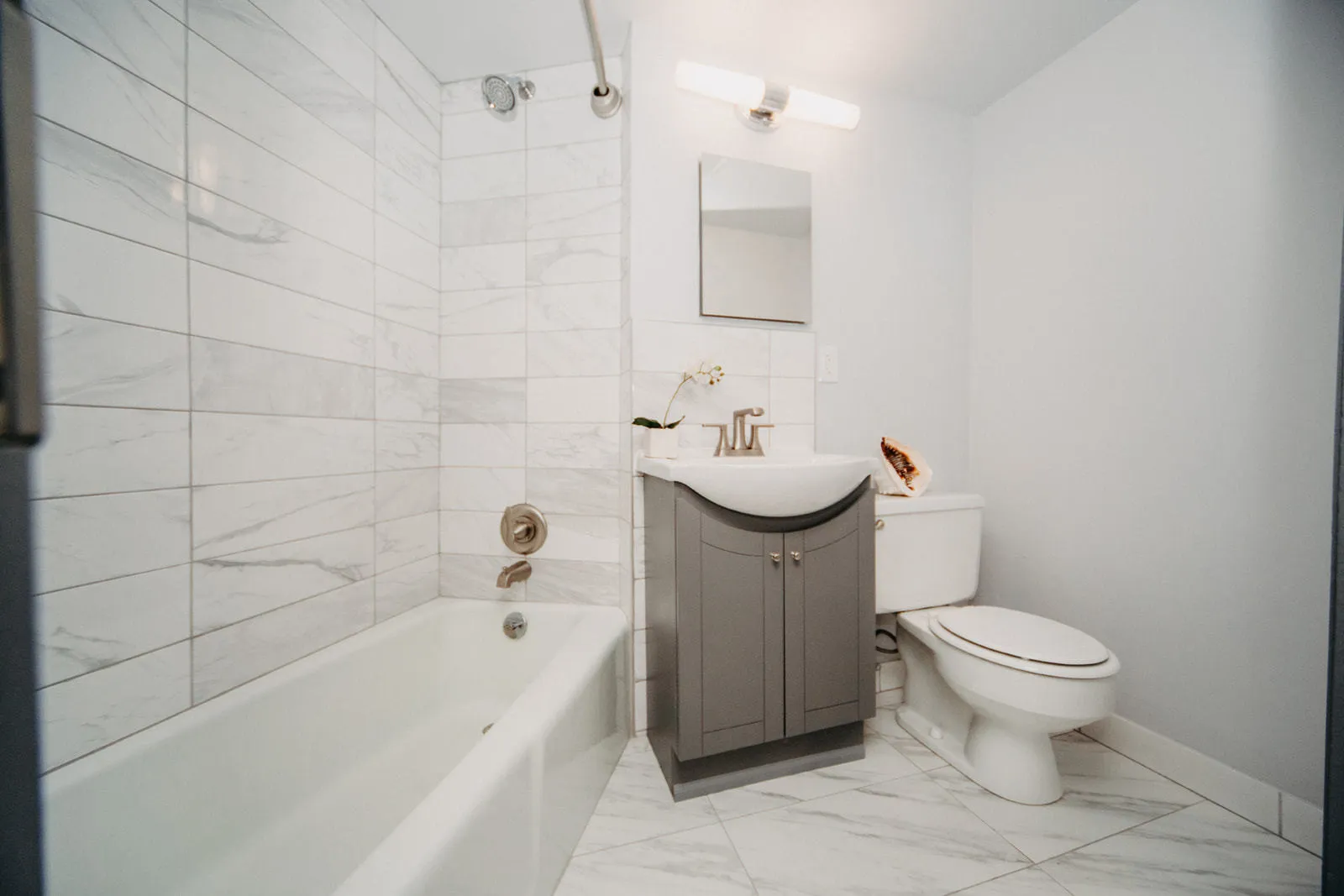 9124 La Crosse Ave, , 60077, USA 60077-Skokie-IL