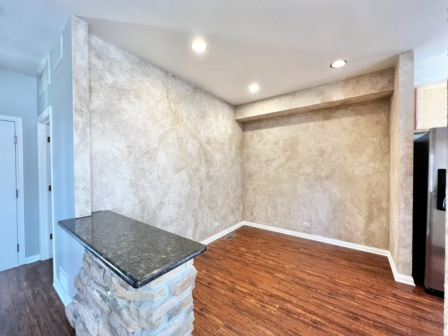2936 Kentshire Cir, ,  60564, USA 60564-Naperville-IL