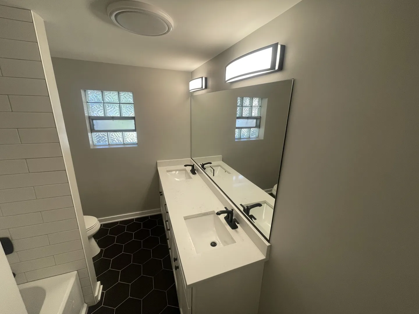 117 E 6th Ave, , 60563, USA 60563-Naperville-IL