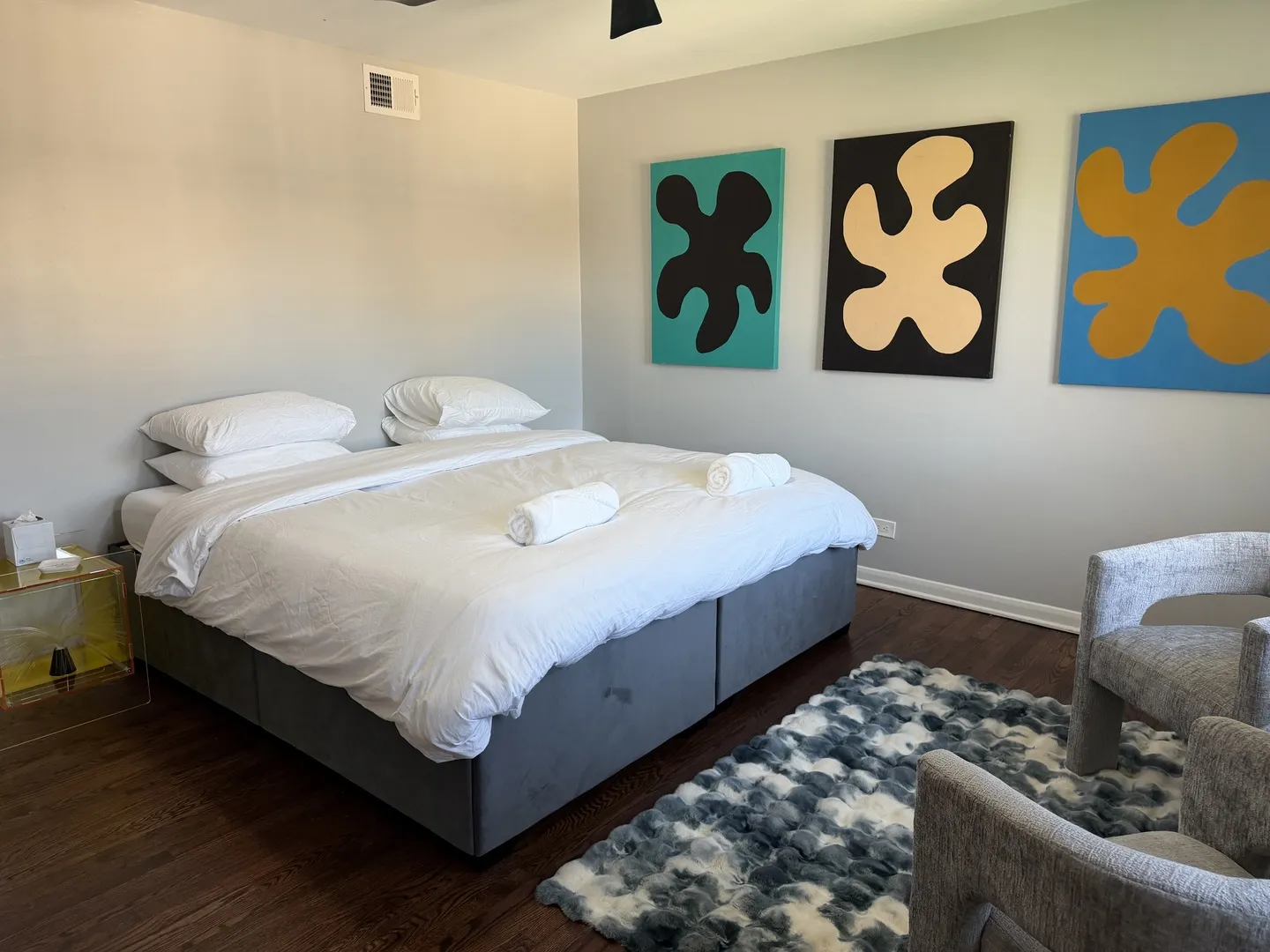 8944 Blvd, , 60077, USA 60077-Skokie-IL