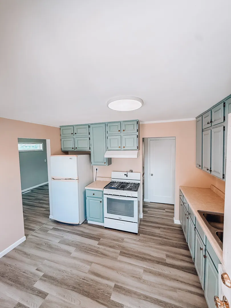 6 Marlin Dr, , 60543, USA 60543-Oswego-IL