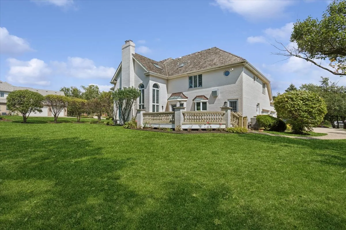 9200 Falling Waters Dr W, , 60527, USA 60527-Burr Ridge-IL