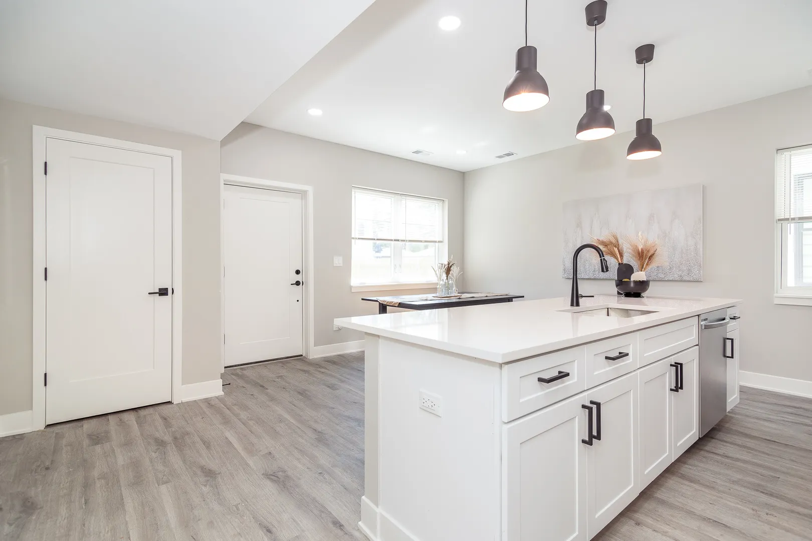 7205 S Ridgeland Ave, , 60649, USA 60649-Chicago-IL