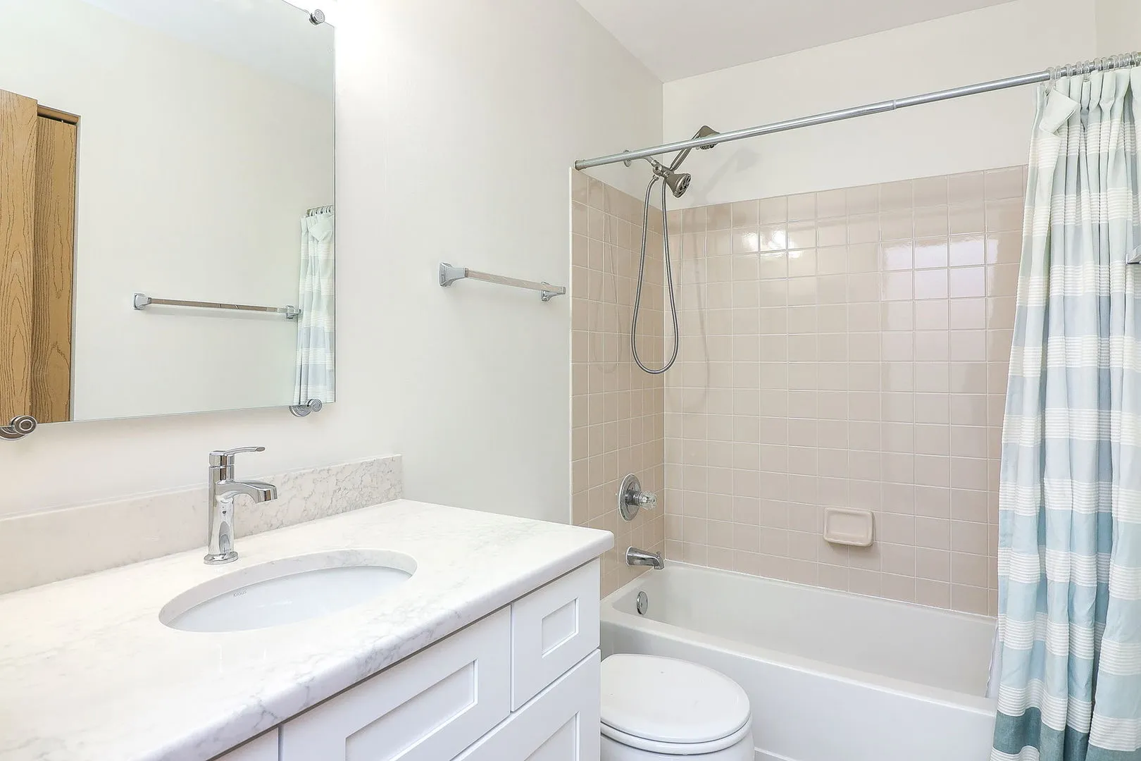 2810 White Thorn Cir, , 60564, USA 60564-Naperville-IL