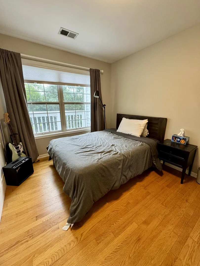 200 Chesterfield Ct, , 60193, USA 60193-Schaumburg-IL