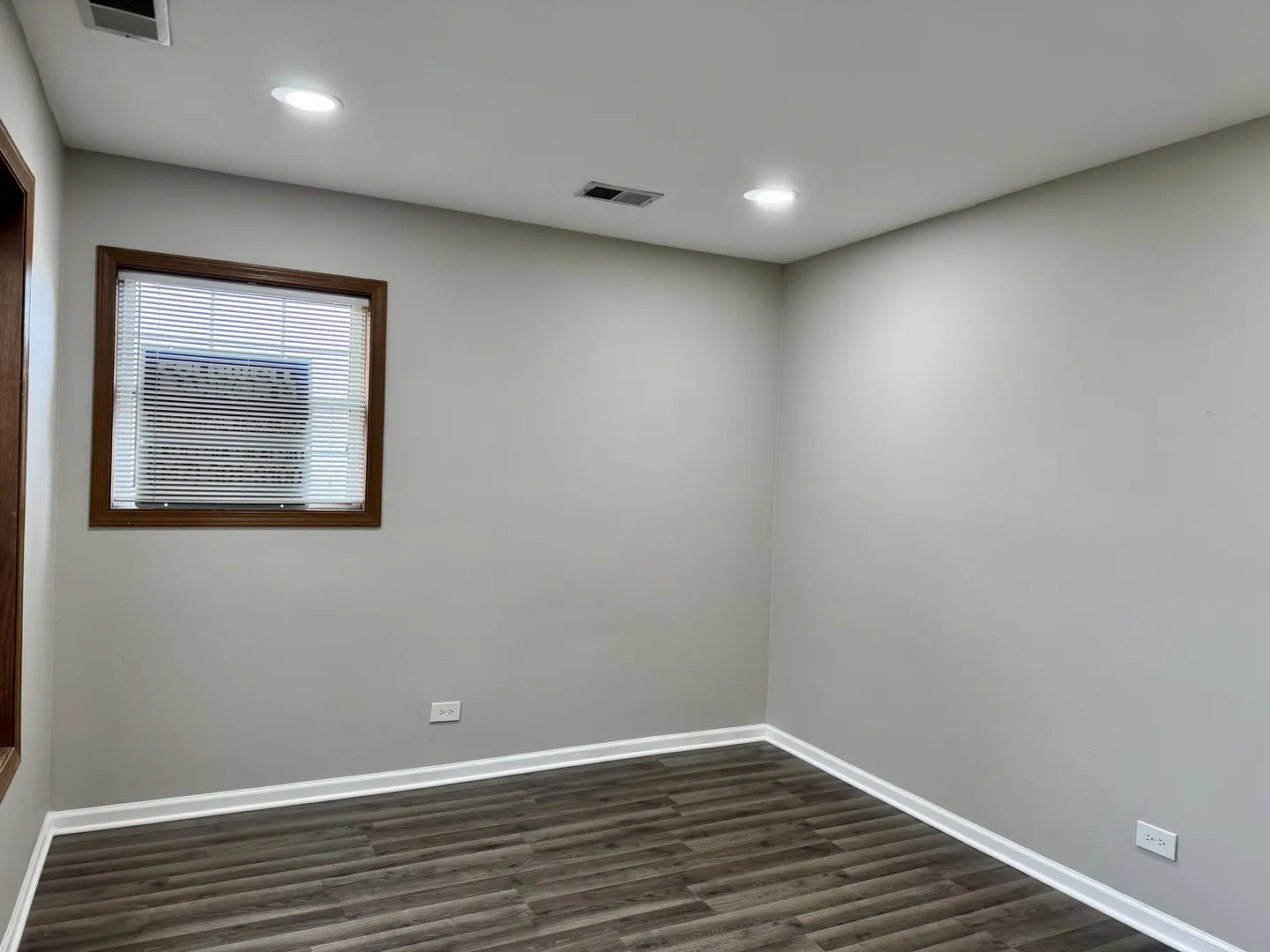 200 Chesterfield Ct, , 60193, USA 60193-Schaumburg-IL