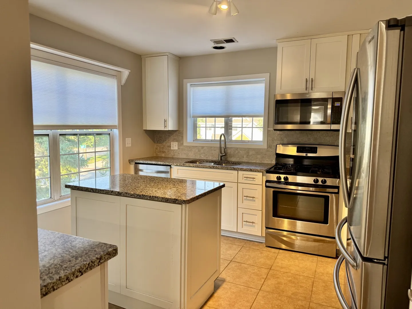 200 Chesterfield Ct, , 60193, USA 60193-Schaumburg-IL